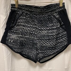 Women Under Armour Size Small‎ Athletic Shorts
